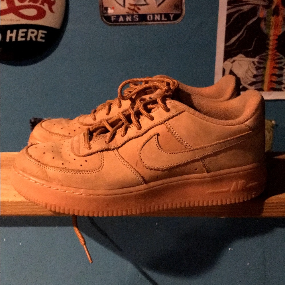 air force 1 low wheats (little creased)